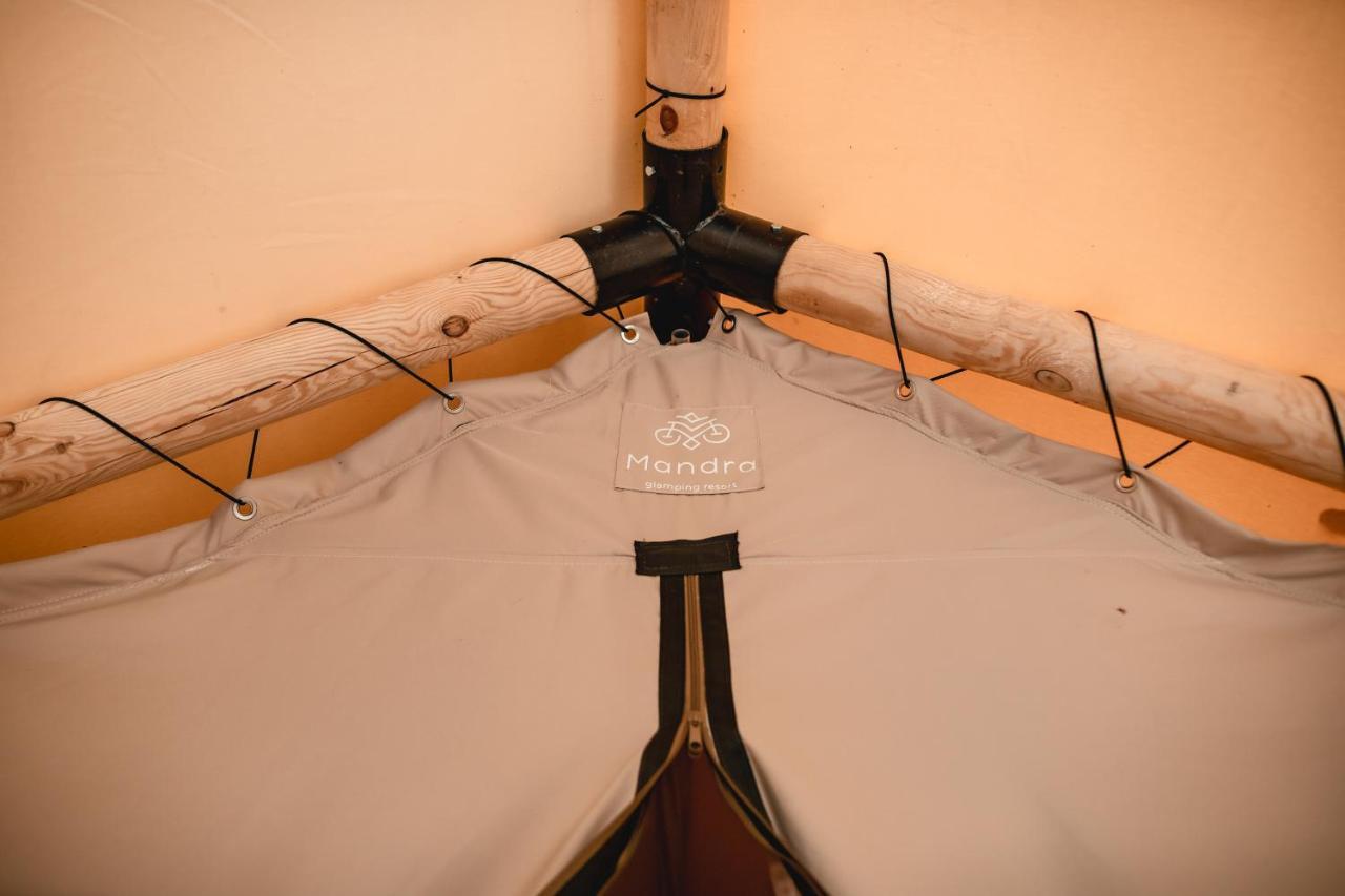 Glamping Mandra Kanev Hotel Leplyavo Exterior foto